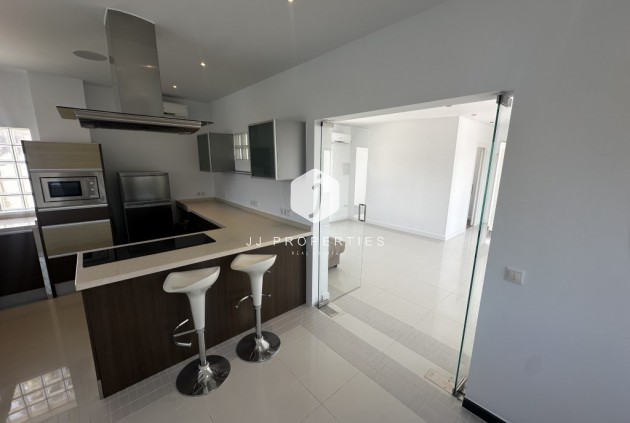 Tweedehands - Villa -
Ciudad Quesada - Costa Blanca