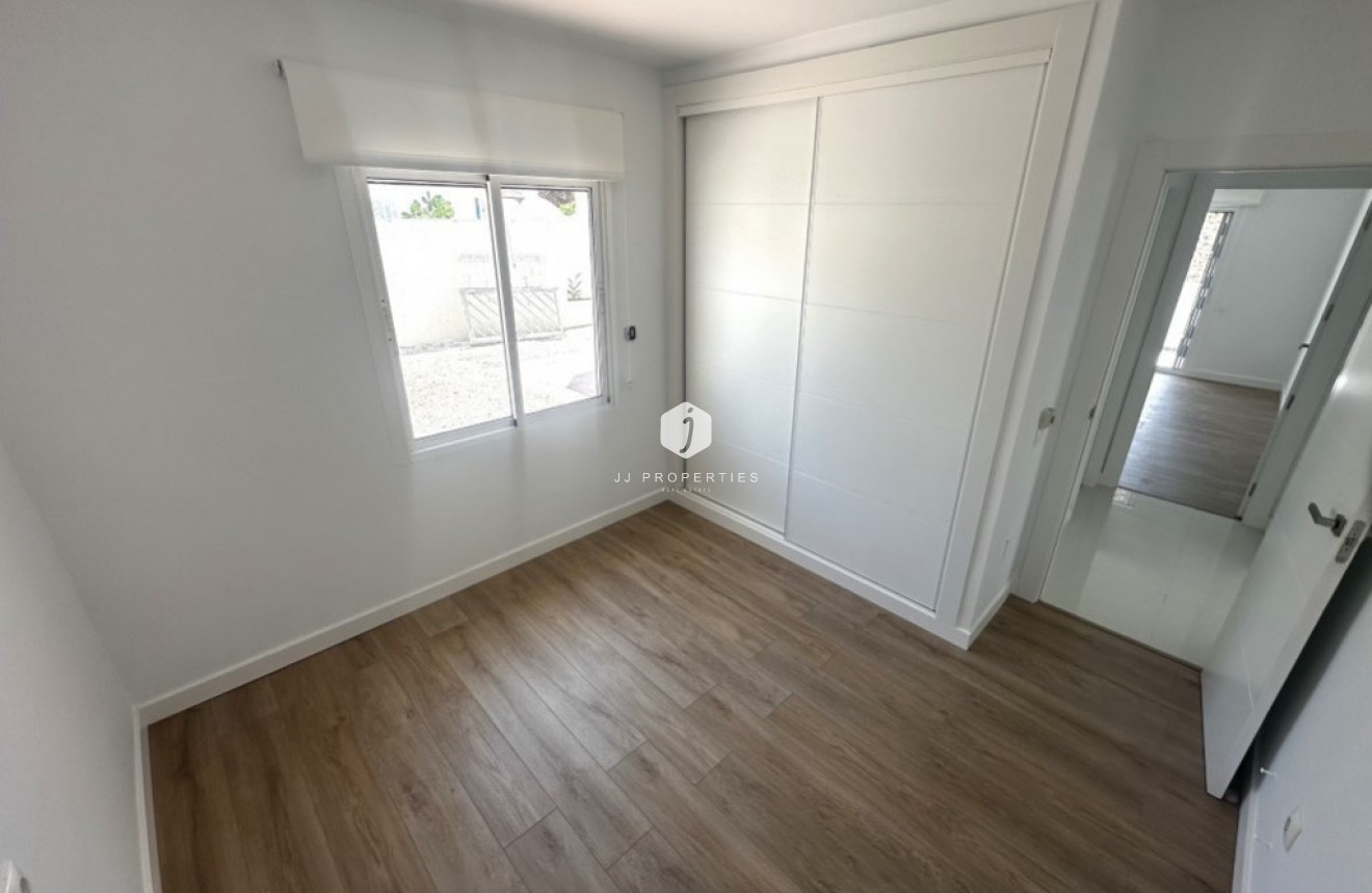 Tweedehands - Villa -
Ciudad Quesada - Costa Blanca