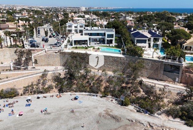 Tweedehands - Villa -
Cabo Roig - Costa Blanca