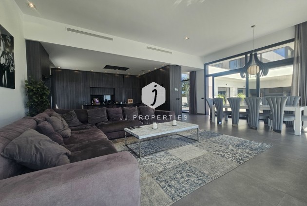 Tweedehands - Villa -
Cabo Roig - Costa Blanca