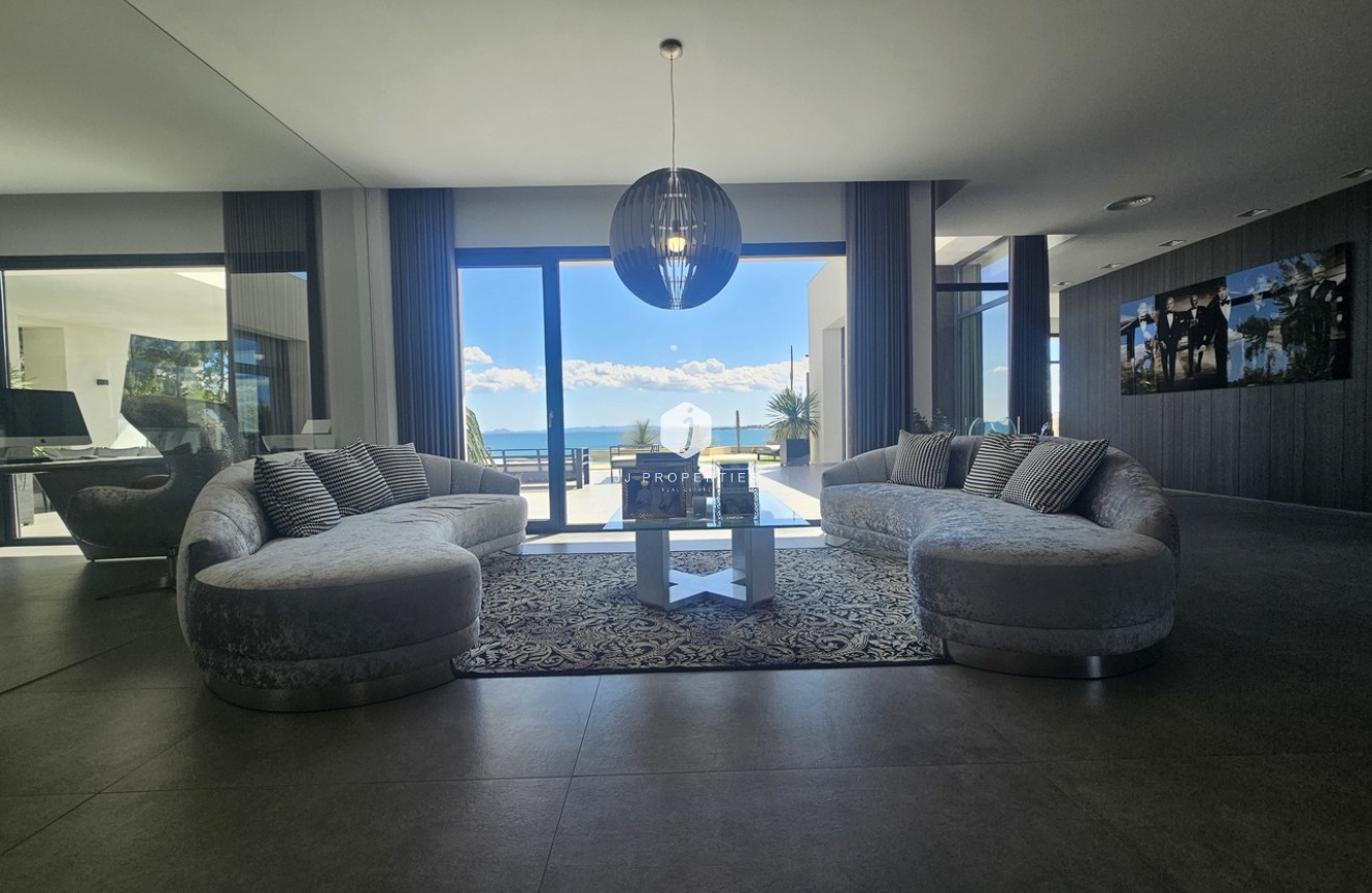 Tweedehands - Villa -
Cabo Roig - Costa Blanca