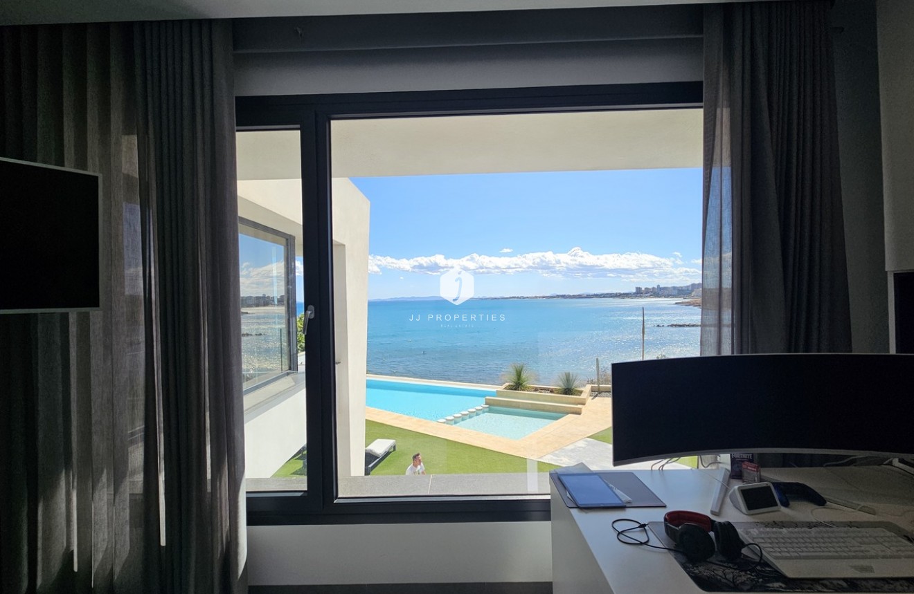 Tweedehands - Villa -
Cabo Roig - Costa Blanca