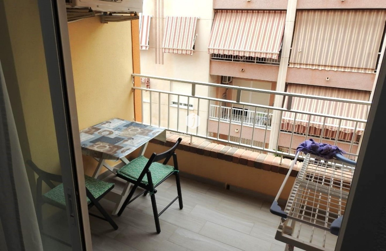 Tweedehands - Appartement / flat -
Torrevieja - Playa del Cura