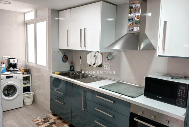 Tweedehands - Appartement / flat -
Torrevieja - Playa del Cura