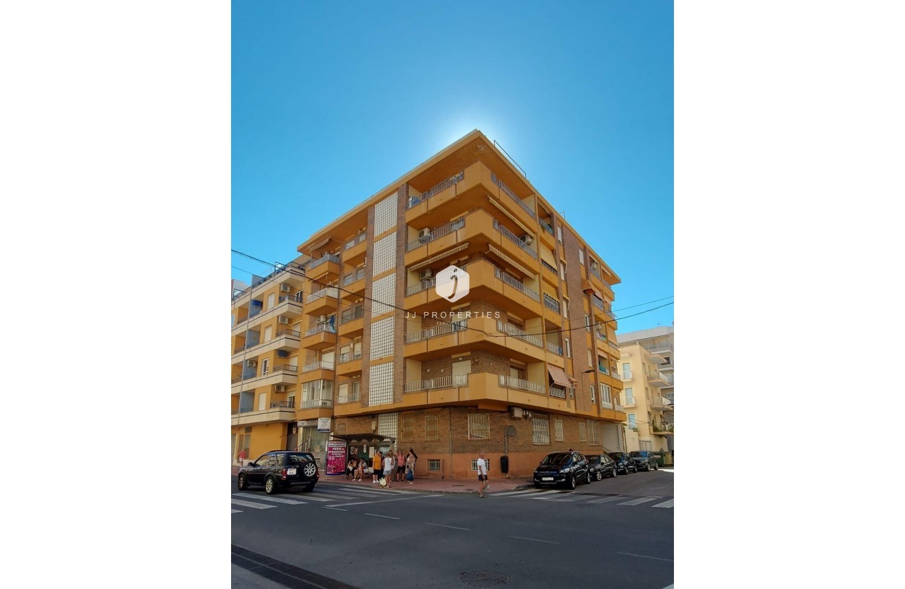 Tweedehands - Appartement / flat -
Torrevieja - Playa del Cura