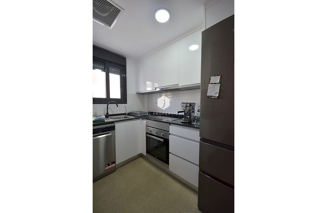 Tweedehands - duplex -
Guardamar del Segura - Costa Blanca