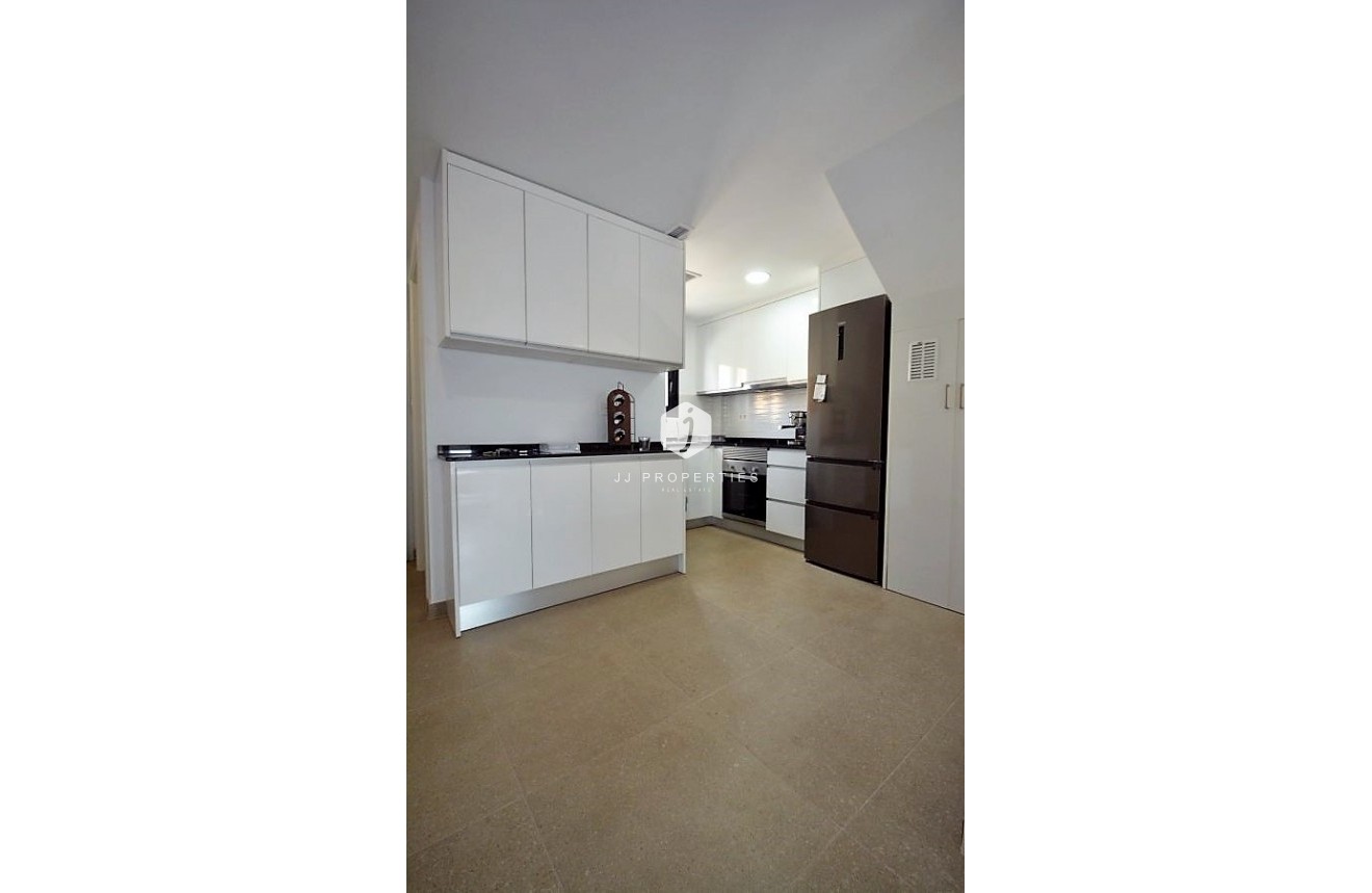 Tweedehands - duplex -
Guardamar del Segura - Costa Blanca