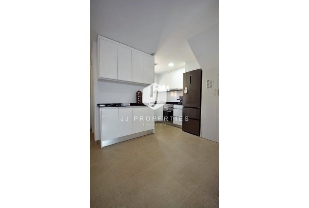 Tweedehands - duplex -
Guardamar del Segura - Costa Blanca