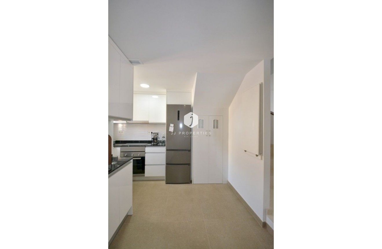 Tweedehands - duplex -
Guardamar del Segura - Costa Blanca