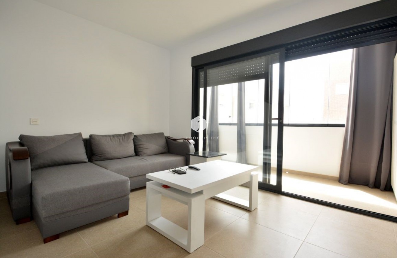Tweedehands - duplex -
Guardamar del Segura - Costa Blanca