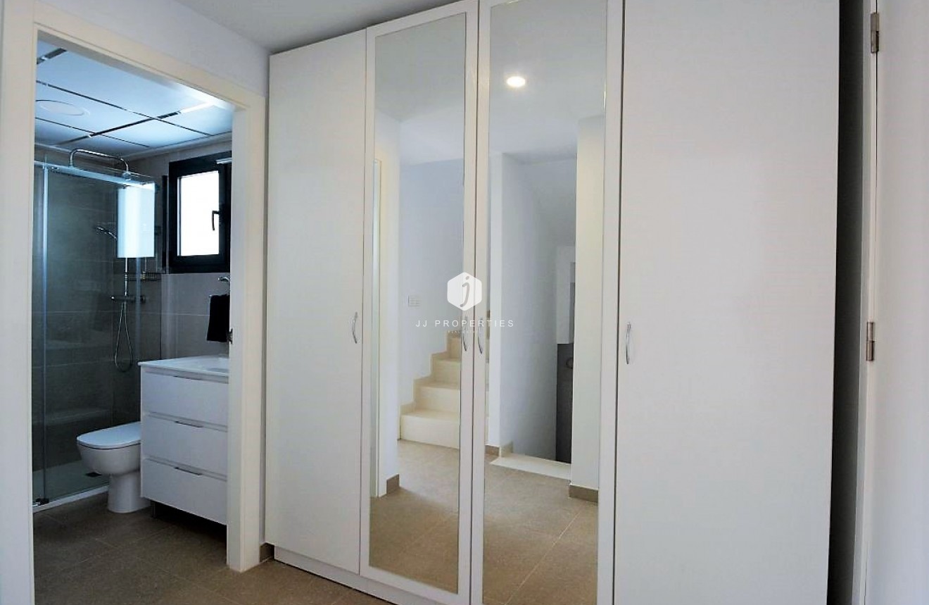 Tweedehands - duplex -
Guardamar del Segura - Costa Blanca