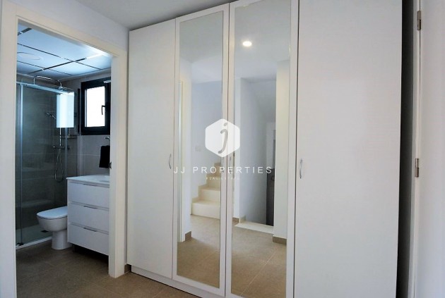 Tweedehands - duplex -
Guardamar del Segura - Costa Blanca