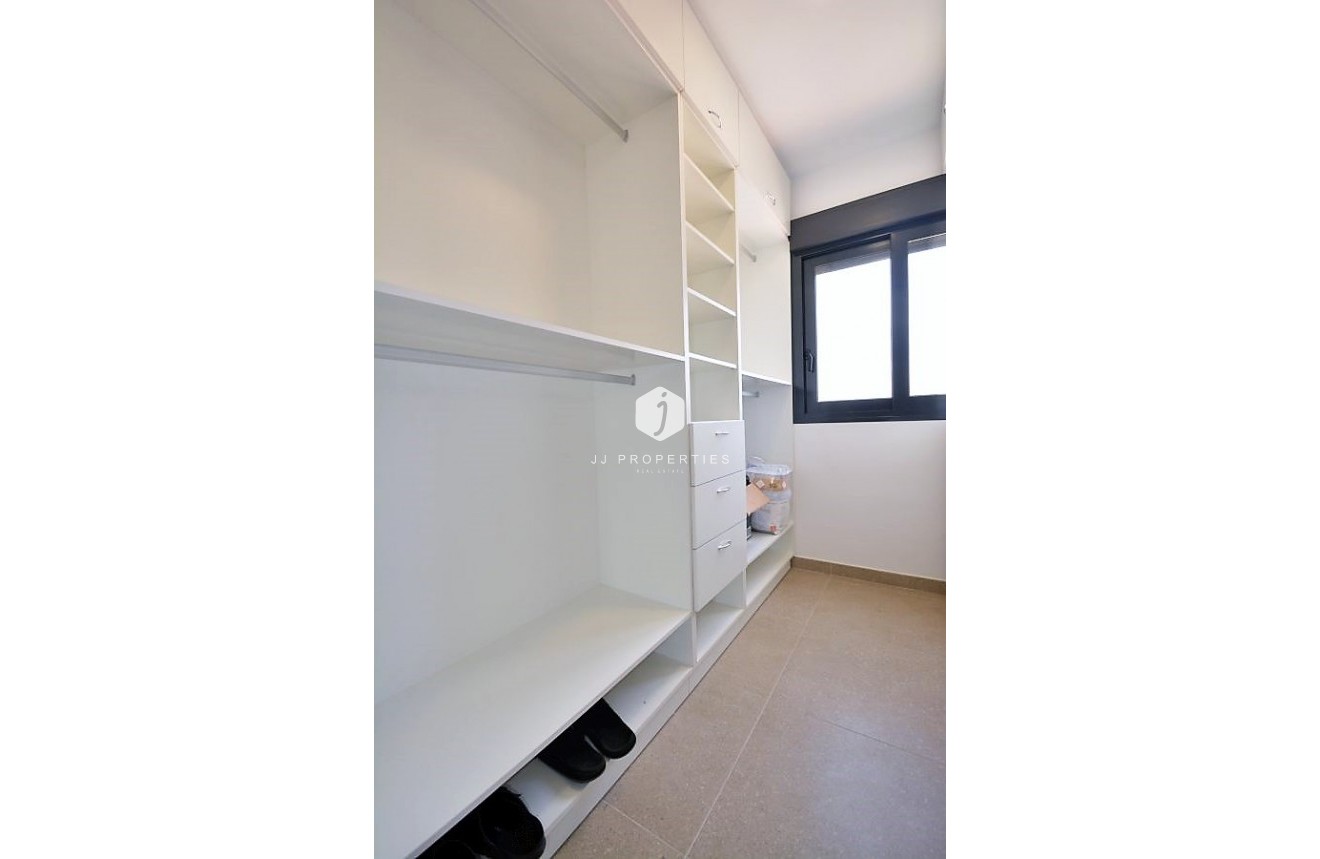 Tweedehands - duplex -
Guardamar del Segura - Costa Blanca