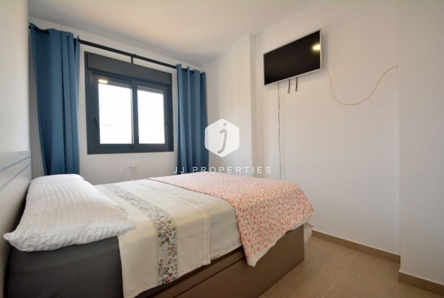Tweedehands - duplex -
Guardamar del Segura - Costa Blanca