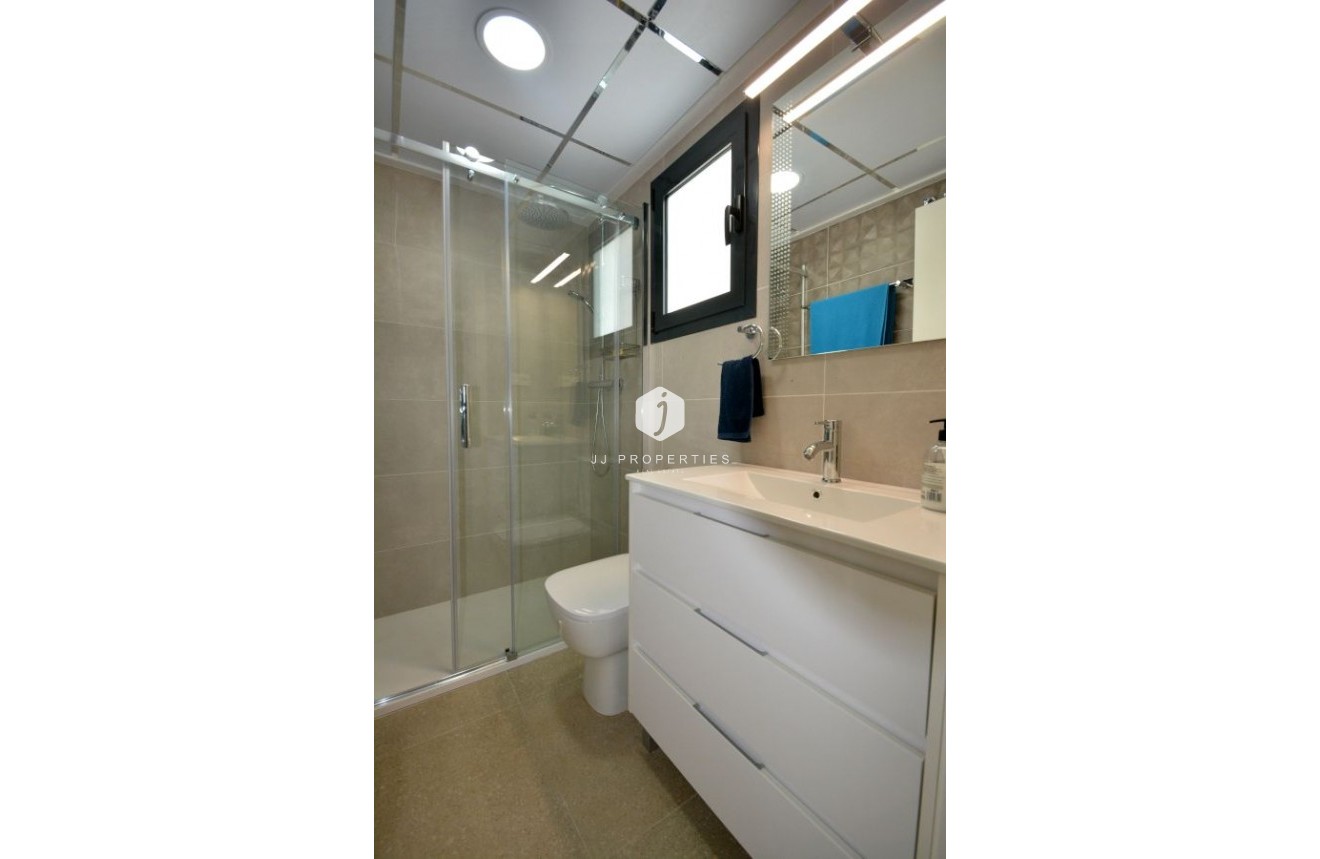 Tweedehands - duplex -
Guardamar del Segura - Costa Blanca