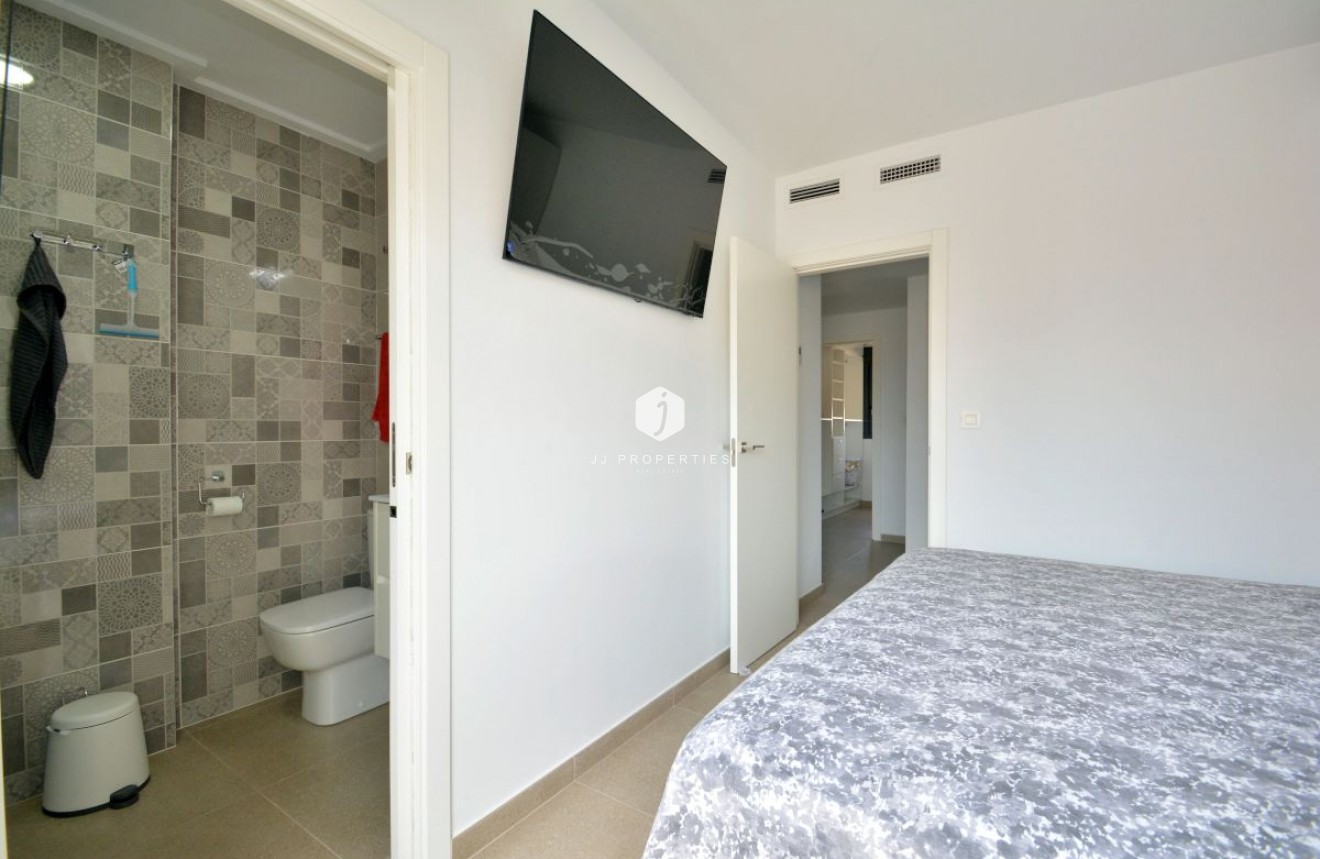 Tweedehands - duplex -
Guardamar del Segura - Costa Blanca