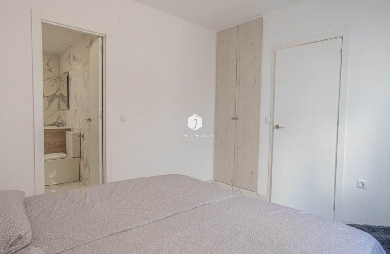 Tweedehands - Appartement / flat -
Orihuela Costa - Villamartín