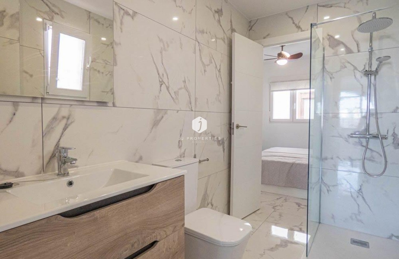 Tweedehands - Appartement / flat -
Orihuela Costa - Villamartín