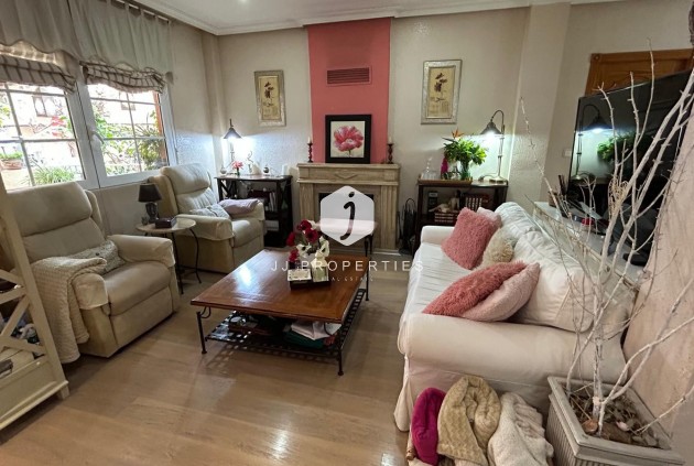 Tweedehands - Villa -
Los Montesinos - Costa Blanca