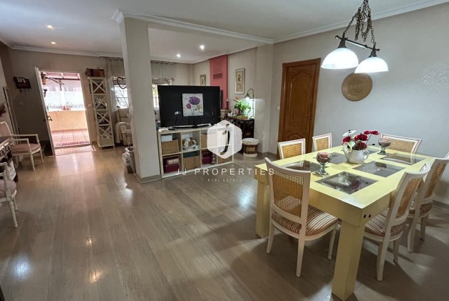 Tweedehands - Villa -
Los Montesinos - Costa Blanca