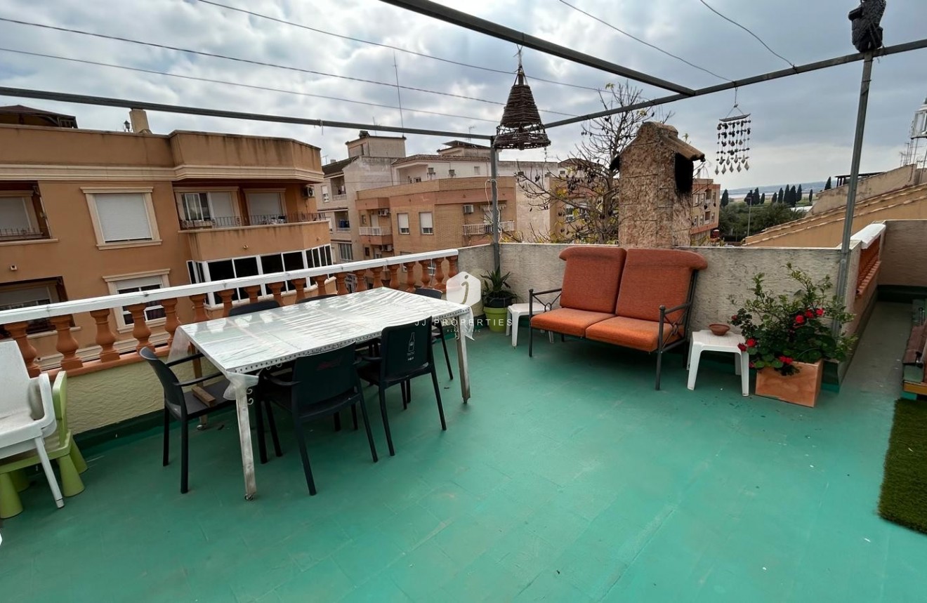 Tweedehands - Villa -
Los Montesinos - Costa Blanca