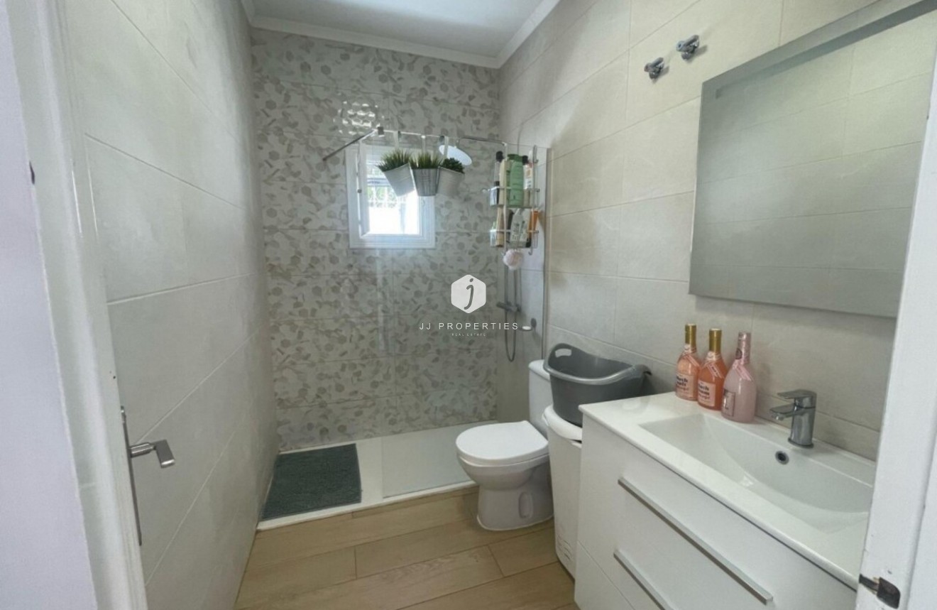 Tweedehands - Villa -
Playa Flamenca - Costa Blanca