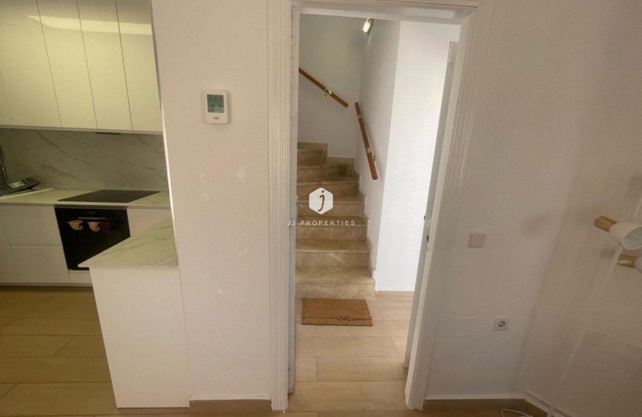 Tweedehands - Villa -
Playa Flamenca - Costa Blanca