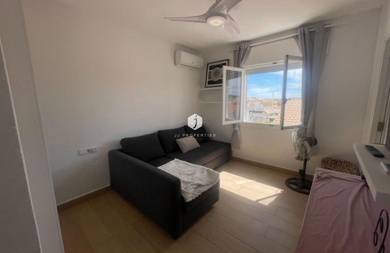 Tweedehands - Villa -
Playa Flamenca - Costa Blanca