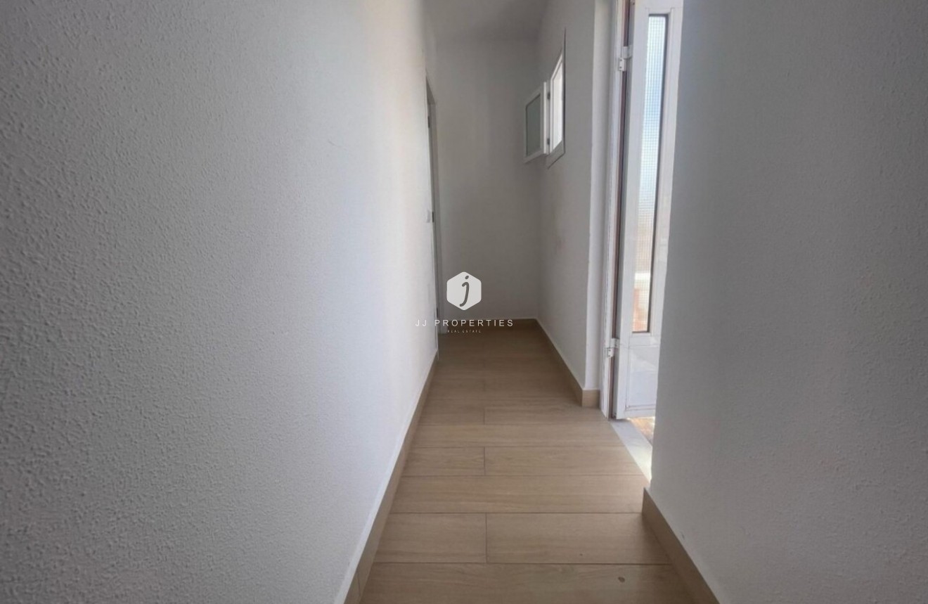 Tweedehands - Villa -
Playa Flamenca - Costa Blanca