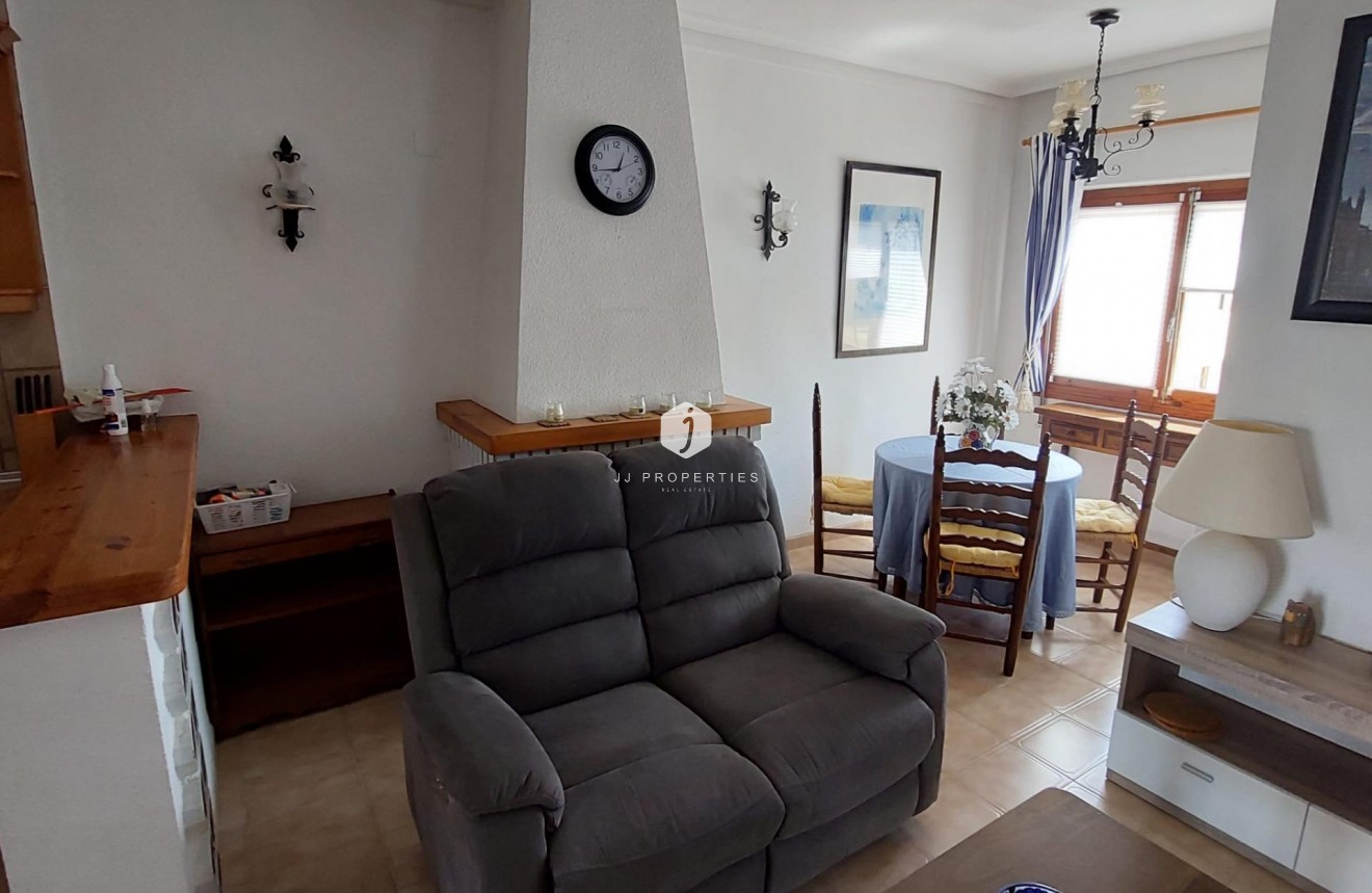Tweedehands - Appartement / flat -
Torrevieja - Punta prima