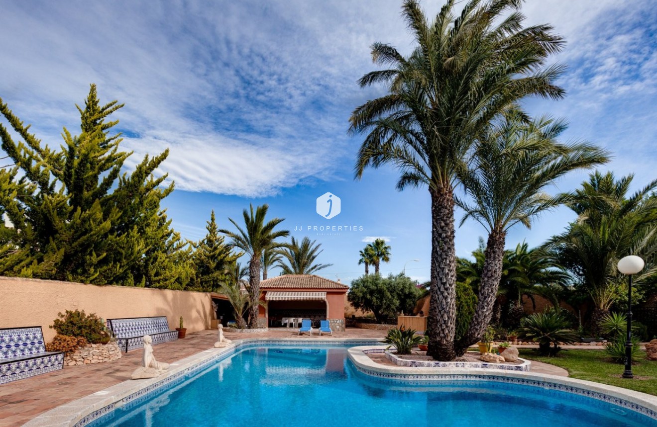 Tweedehands - Villa -
Torrevieja - San luis