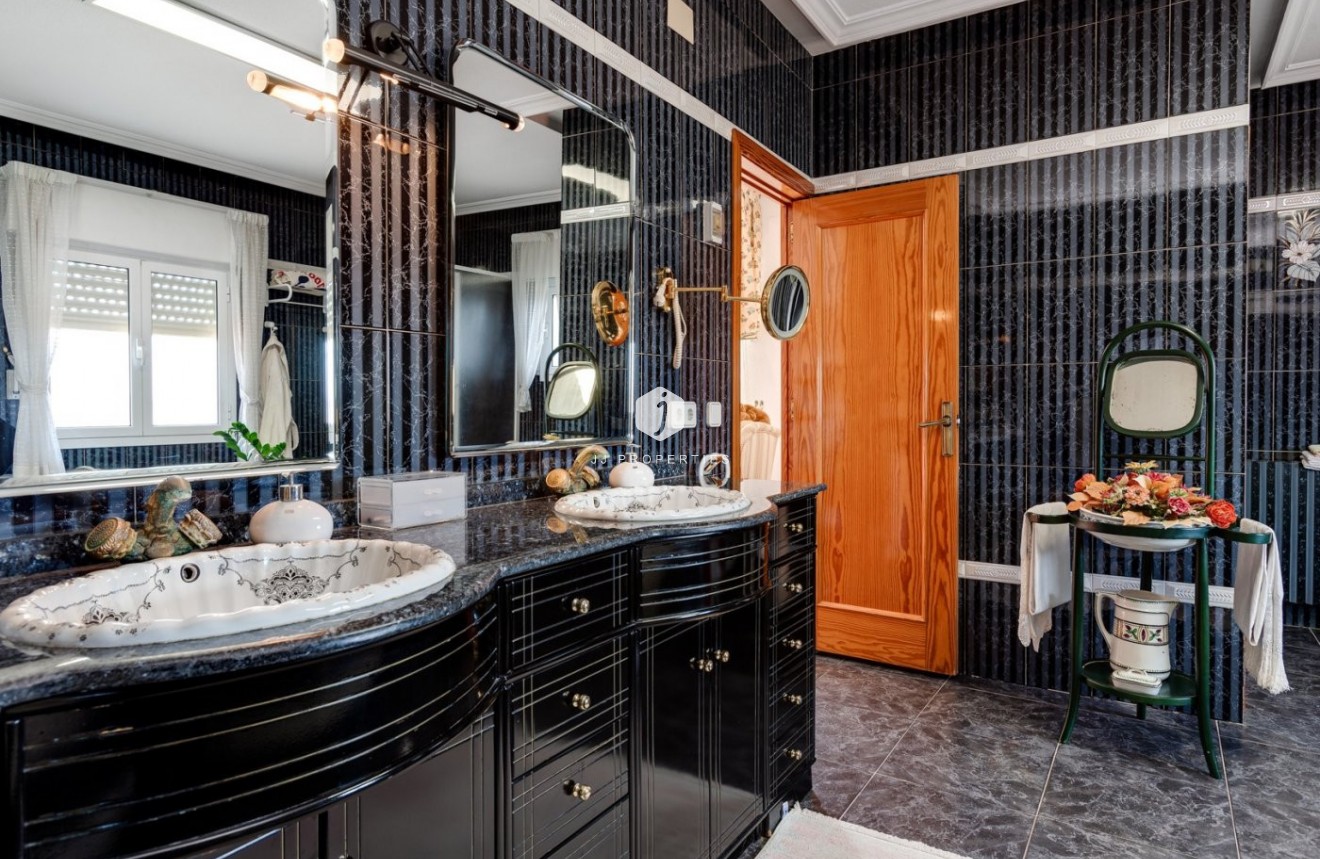 Tweedehands - Villa -
Torrevieja - San luis