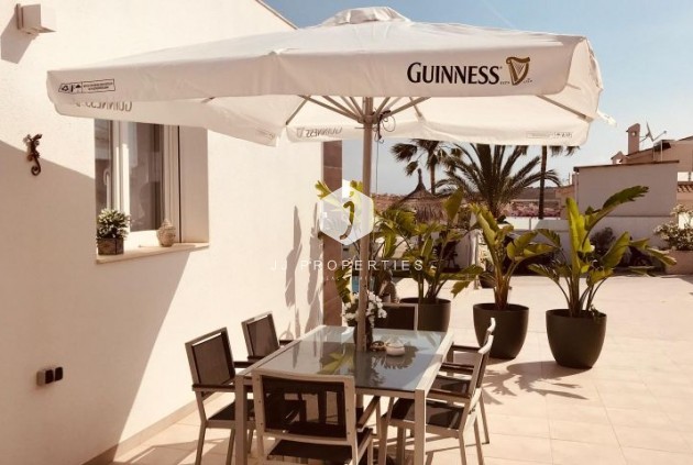 Tweedehands - Villa -
Ciudad Quesada - Costa Blanca