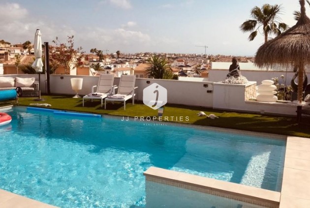 Tweedehands - Villa -
Ciudad Quesada - Costa Blanca