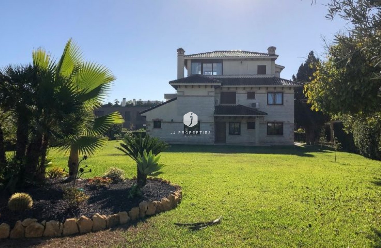 Tweedehands - Villa -
Orihuela Costa - Costa Blanca