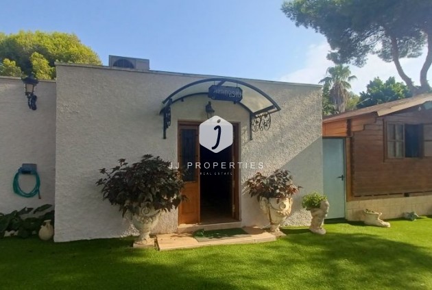 Tweedehands - Villa -
Orihuela Costa - Costa Blanca