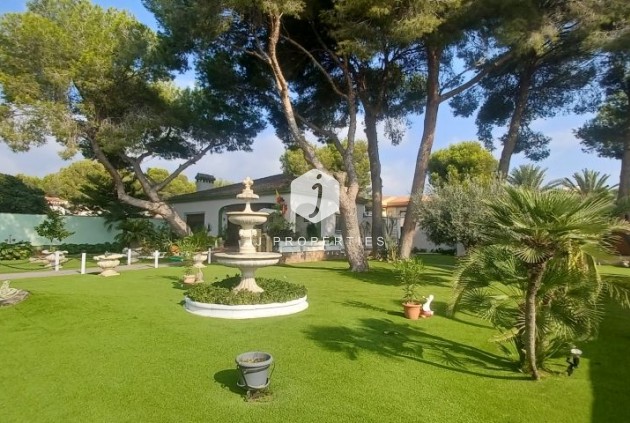 Tweedehands - Villa -
Orihuela Costa - Costa Blanca