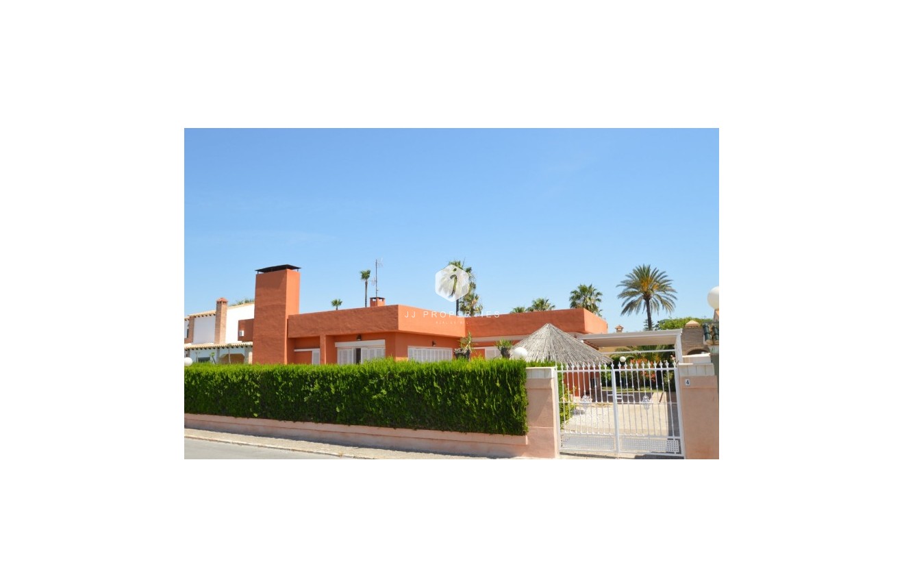 Tweedehands - Villa -
Torrevieja - Costa Blanca