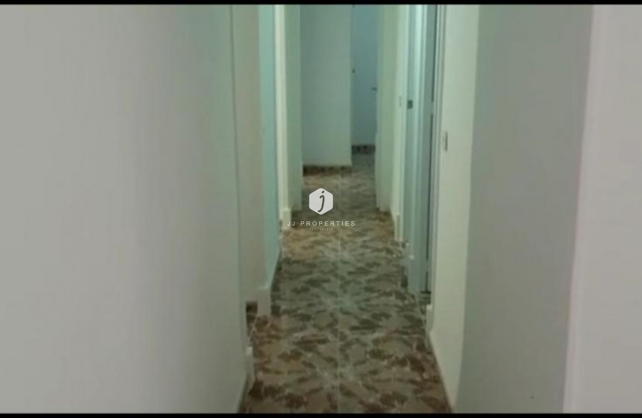 Tweedehands - Villa -
Torrevieja - Costa Blanca