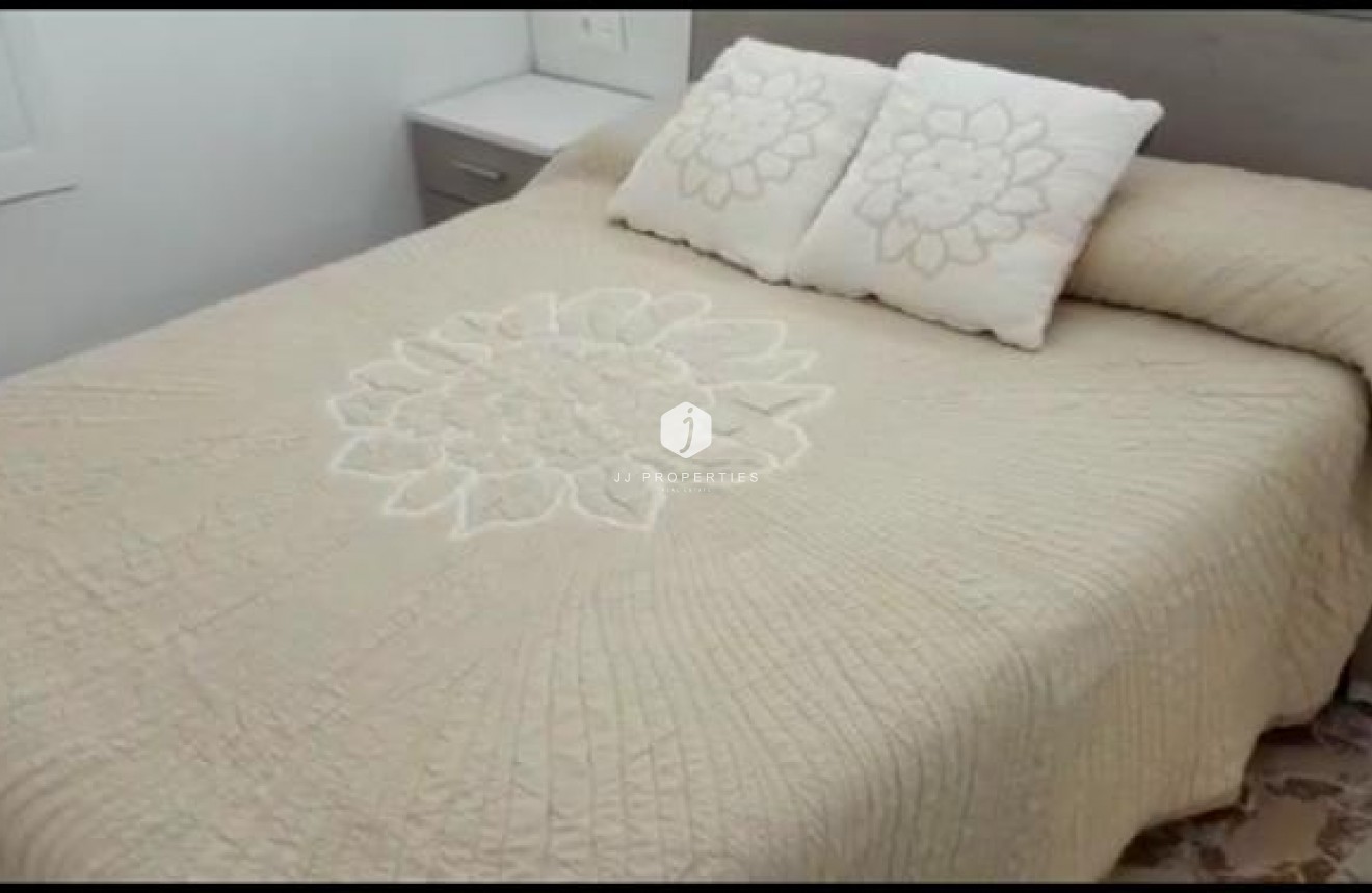 Tweedehands - Villa -
Torrevieja - Costa Blanca