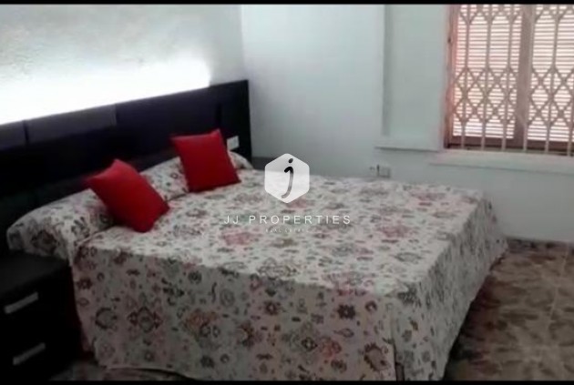 Tweedehands - Villa -
Torrevieja - Costa Blanca