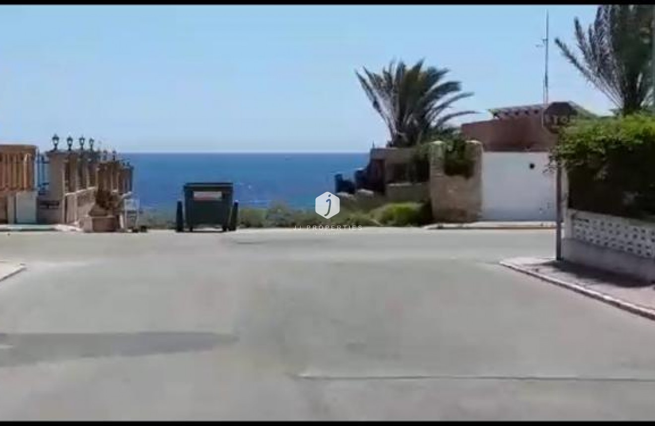 Tweedehands - Villa -
Torrevieja - Costa Blanca