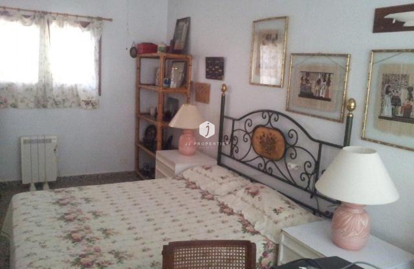 Tweedehands - Villa -
Campoamor - Costa Blanca