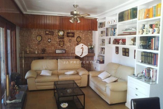 Tweedehands - Villa -
Campoamor - Costa Blanca