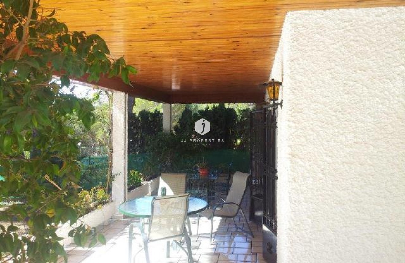 Tweedehands - Villa -
Campoamor - Costa Blanca