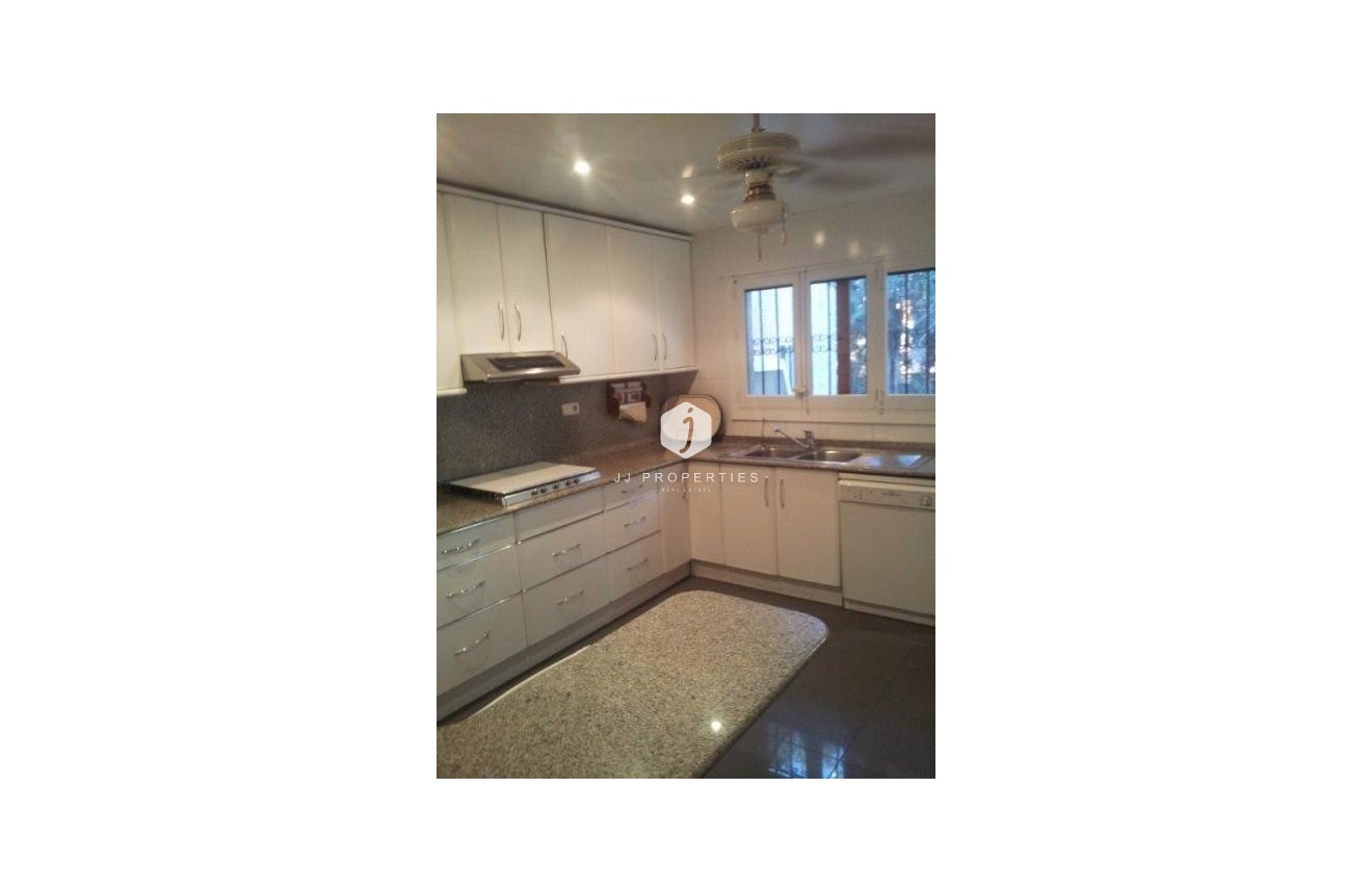 Tweedehands - Villa -
Campoamor - Costa Blanca