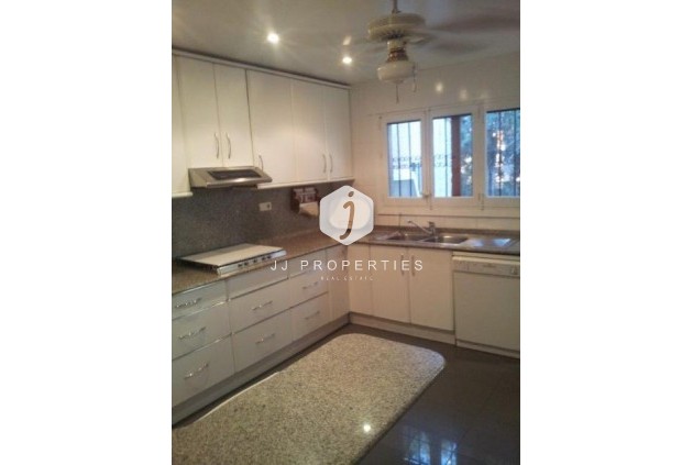 Tweedehands - Villa -
Campoamor - Costa Blanca