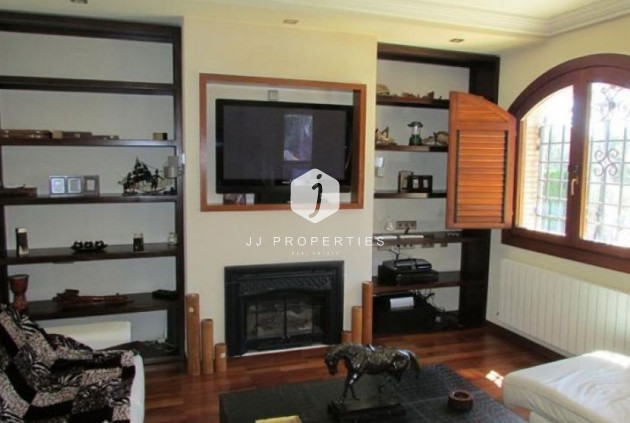 Tweedehands - Villa -
Campoamor - Costa Blanca