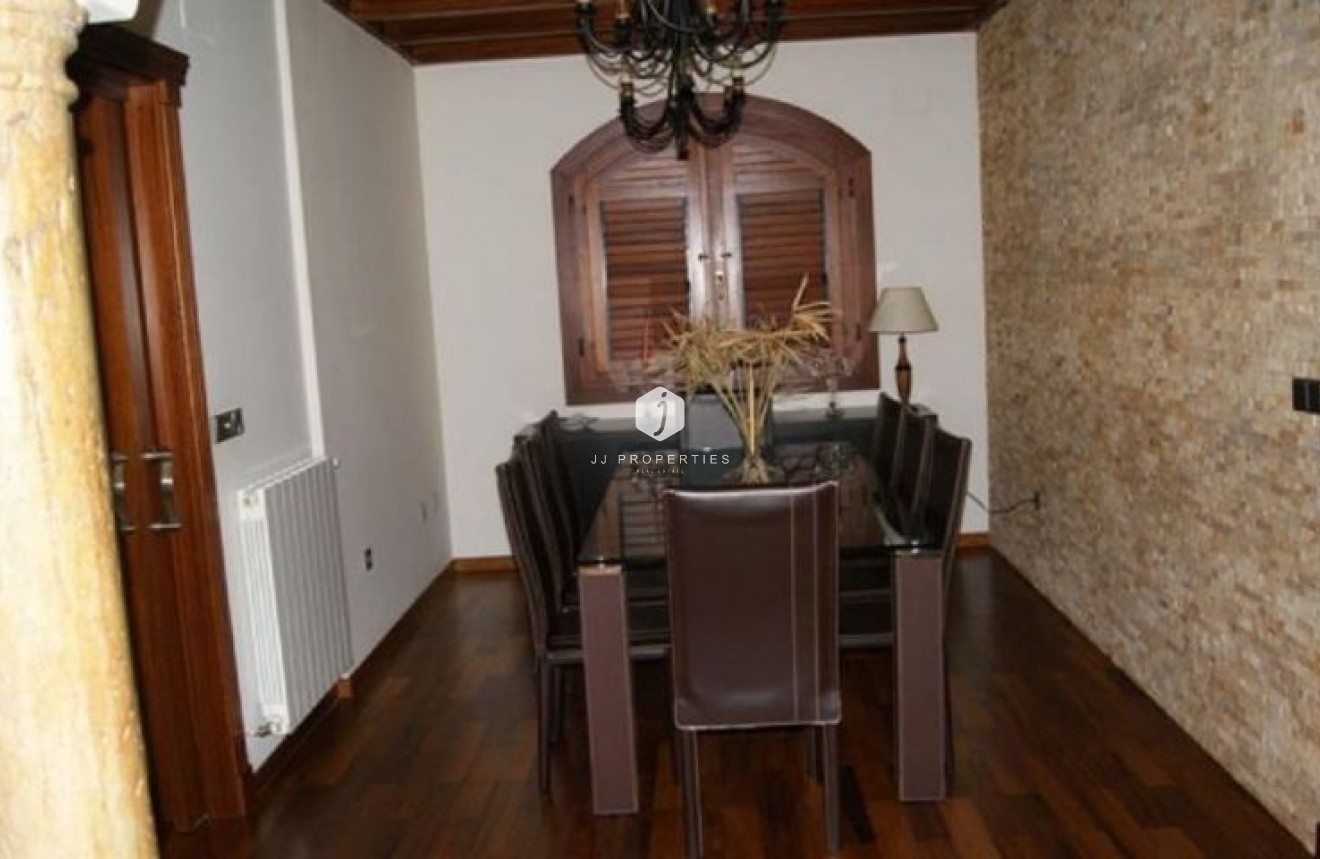 Tweedehands - Villa -
Campoamor - Costa Blanca