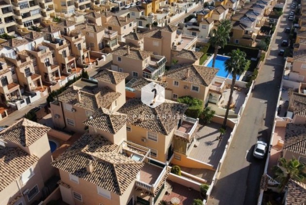 Tweedehands - Villa -
Orihuela Costa - Costa Blanca